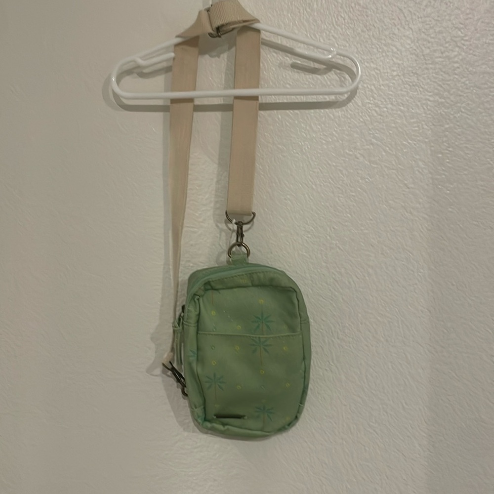 O’neill kids mini bag/ fanny pack with shoulder straps |